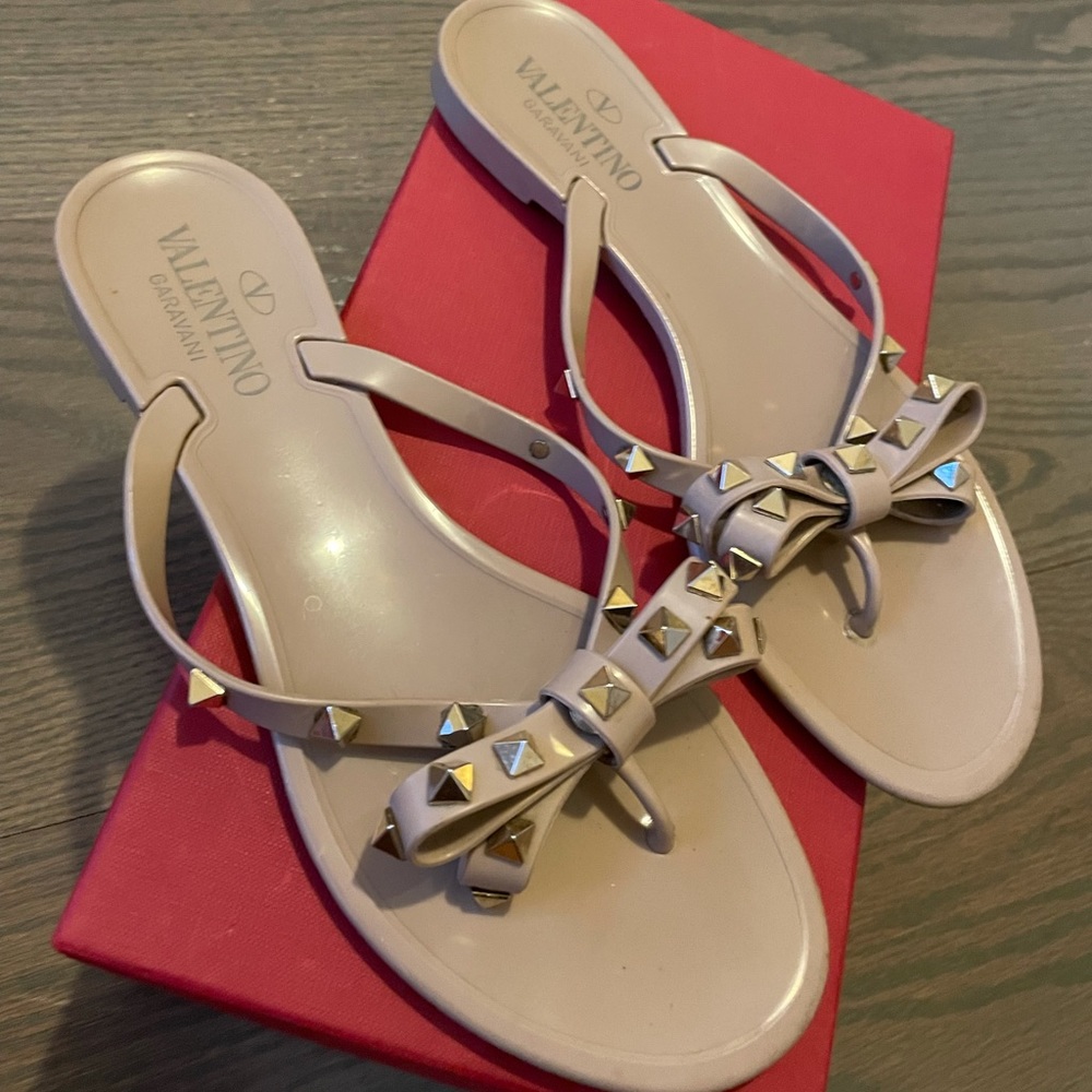 Valentino Garavani - Rubber - Rockstud Thong